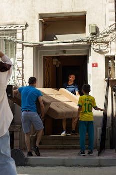  AWE展会惊艳亮相；千款前沿科技新品，天猫同步首发上线。 家电市场