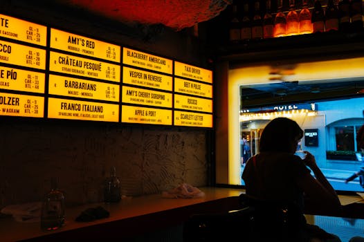  华润啤酒十四五规划圆满收官；白酒业务虽遇挑战，高端化路径依然坚定。 股票财经