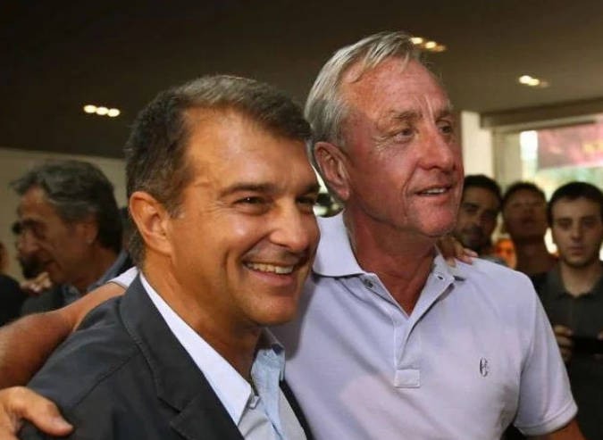  克鲁伊夫离世十载；拉波尔塔深情缅怀：传奇永存心中。 体育新闻 克鲁伊夫离世十载；拉波尔塔深情缅怀：传奇永存心中。 体育新闻