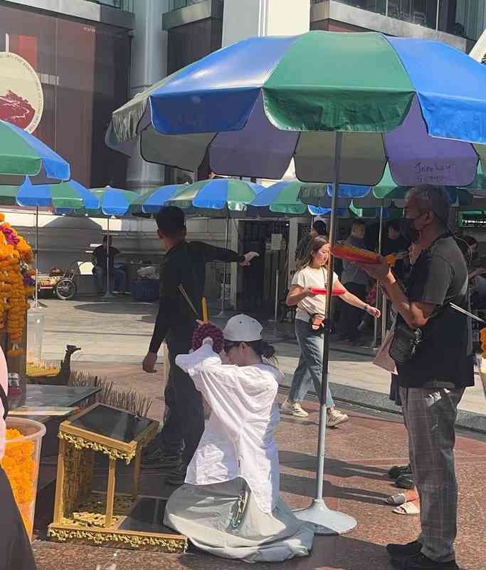  别迷信“完美家庭”：明星光环下的真实生活逻辑 情感心理