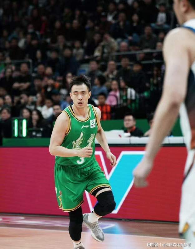  排名跌至第11名？辽篮如何通过调整阵容重回季后赛前列 体育新闻 排名跌至第11名？辽篮如何通过调整阵容重回季后赛前列 体育新闻