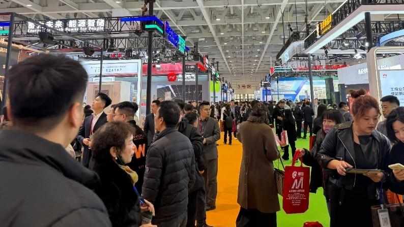  【政策解读】从13%归零：光伏出口退税取消背后的产业变局与破局之道 新闻