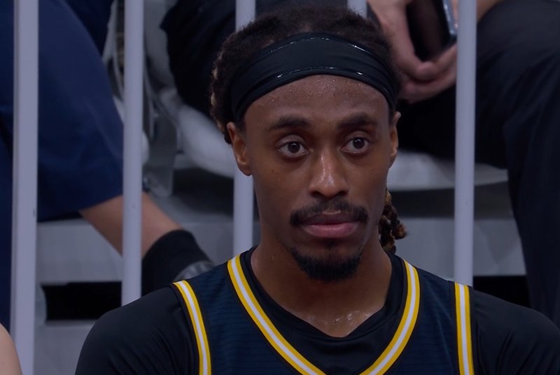  CBA战术变革深度解析：杜锋与拉科维奇的四大执教差异 体育新闻