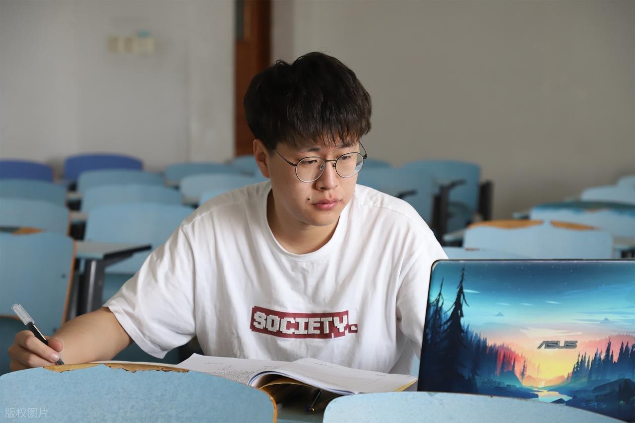  【深度复盘】初试436分为何折戟复试？985高校选拔机制的核心逻辑 教育招生