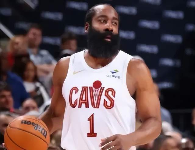  【技术解码】夹击困局与破局之道：哈登体系如何重塑骑士进攻生态 体育新闻