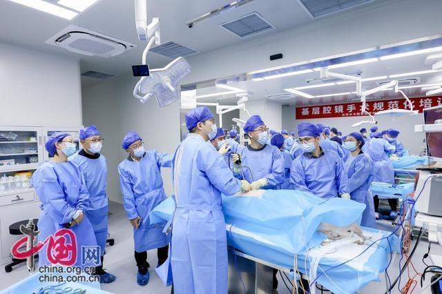  技术破局：实景化医学培训如何打通基层腔镜手术标准化「最后一公里」 新闻